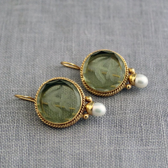 Penelope – Boucles d'oreilles vintage avec pierres vertes rondes