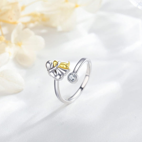 Bague en argent motif chien et zircone