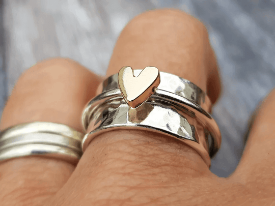 Meloodia – Bague en argent ornée de cœurs
