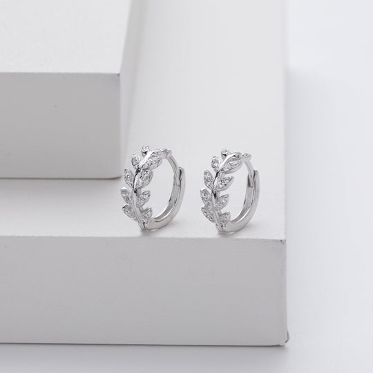 Laticia – Boucles d'oreilles élégantes motif feuille avec pierres incrustées
