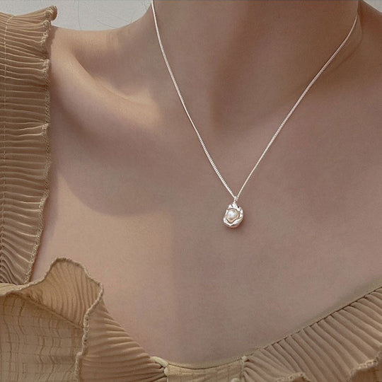 Bijoux en verre de Murano vintage : Collier avec perle pendante