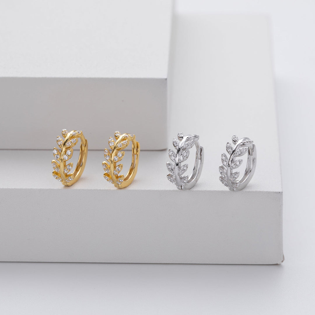 Laticia – Boucles d'oreilles élégantes motif feuille avec pierres incrustées