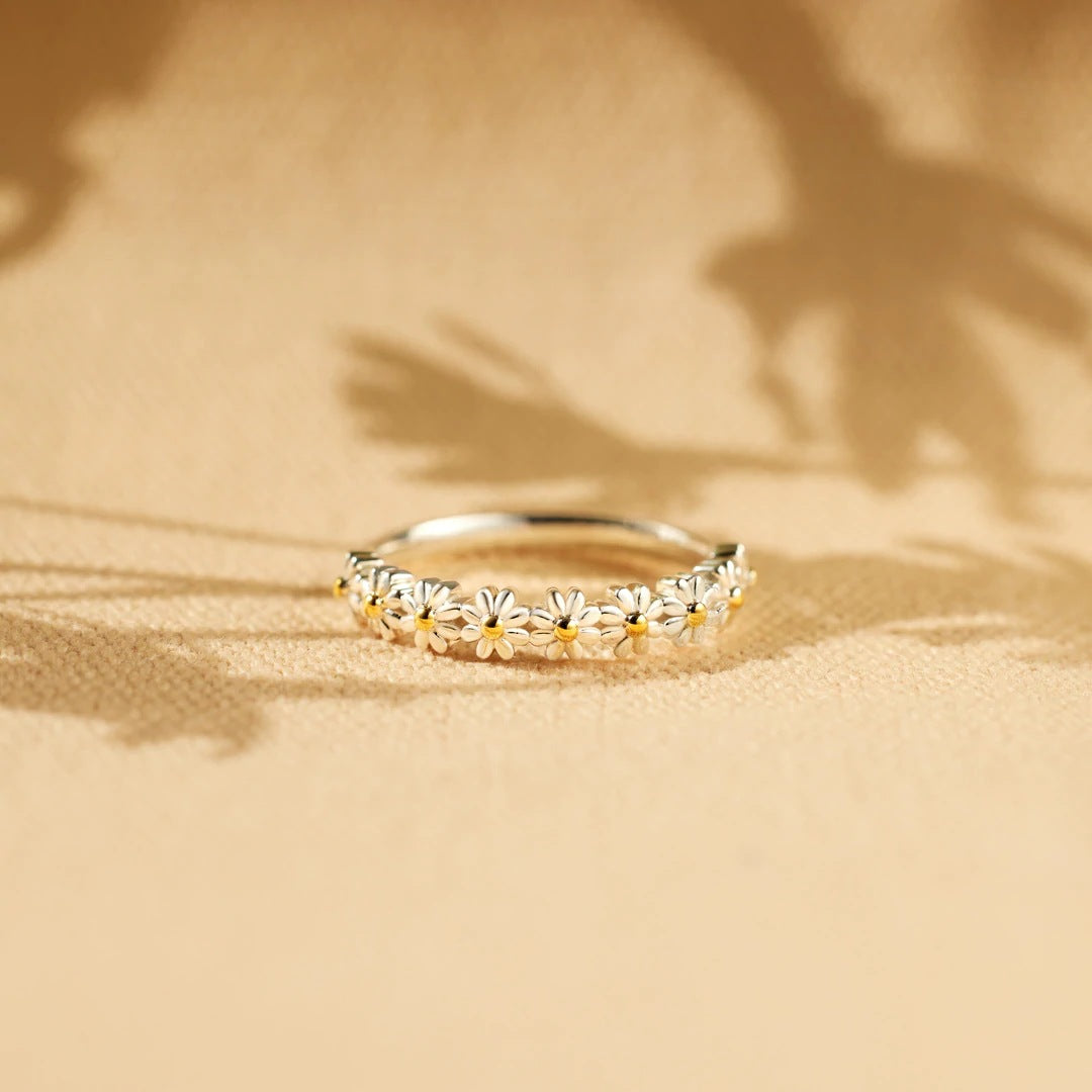 Hage – Bague fleurie