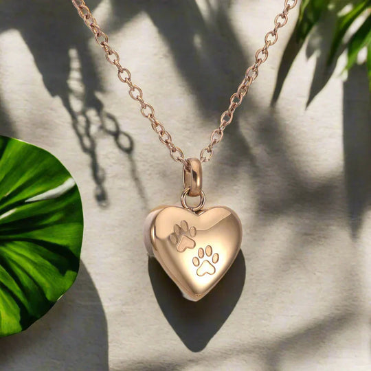 Collier souvenir en forme de cœur avec empreinte de patte