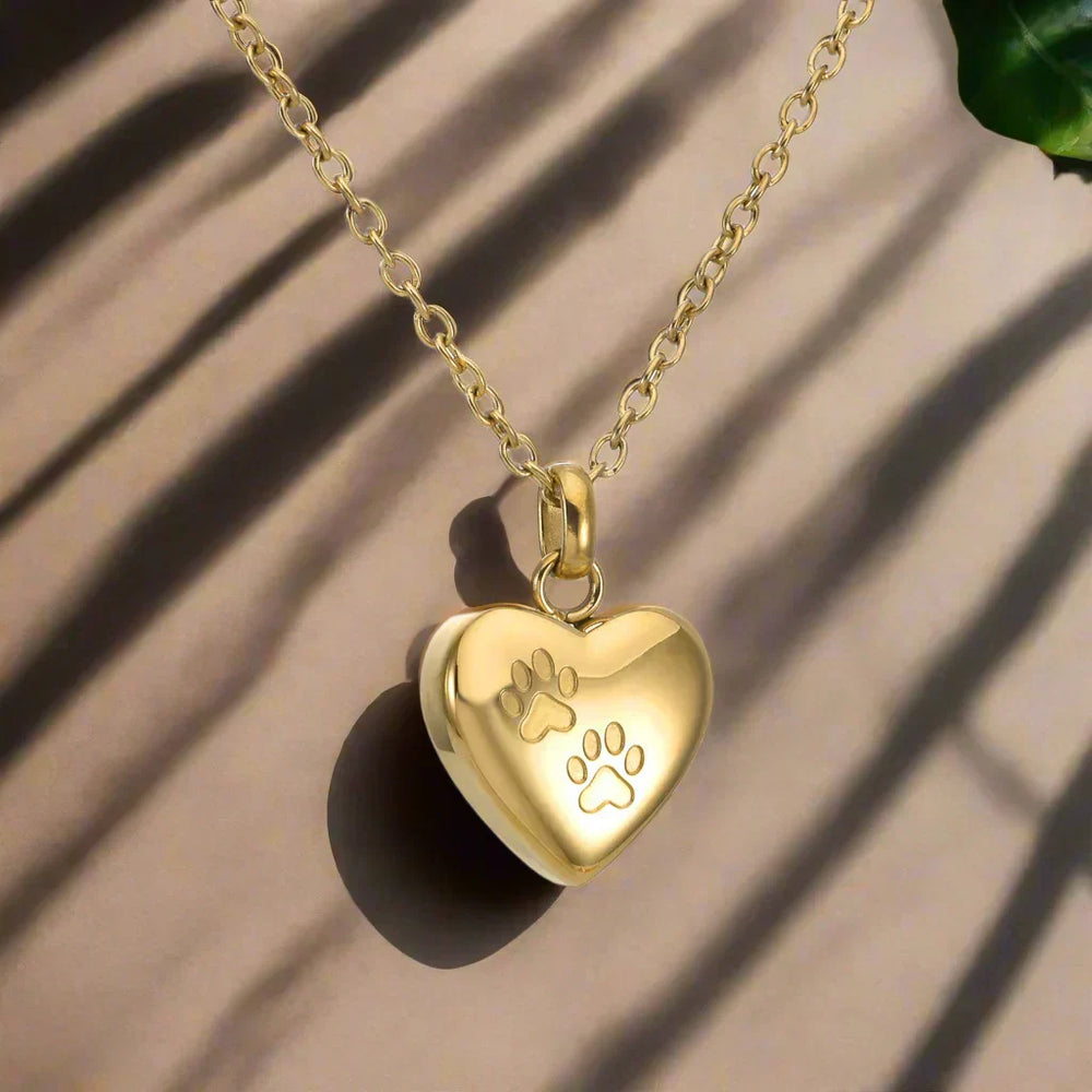 Collier souvenir en forme de cœur avec empreinte de patte