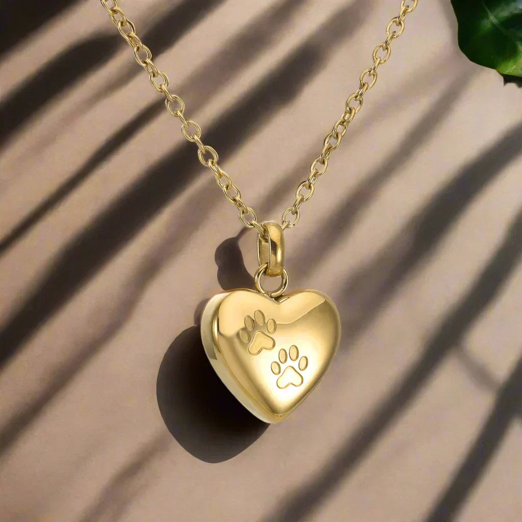 Collier souvenir en forme de cœur avec empreinte de patte