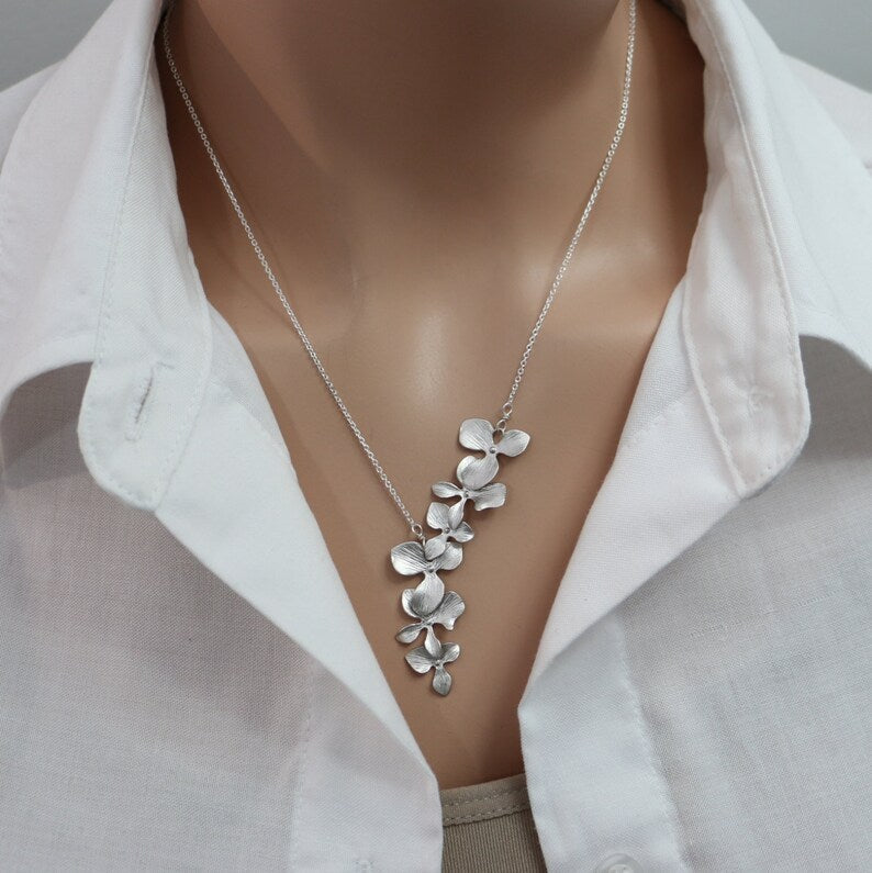 Bloem – Collier délicat avec pendentif fleur, métal argenté