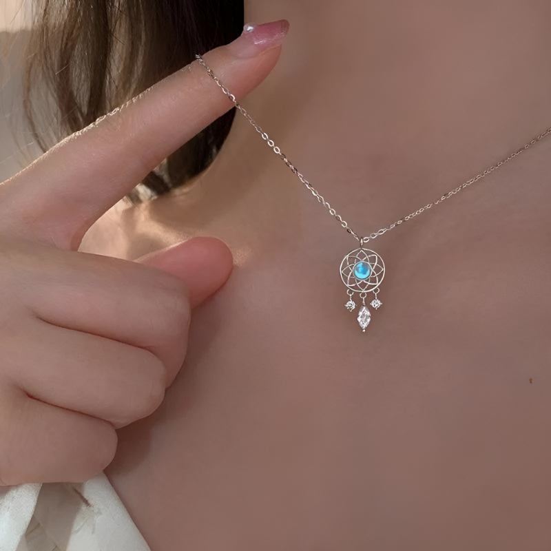 Noa | Pendentif attrape-rêves avec pierre bleue