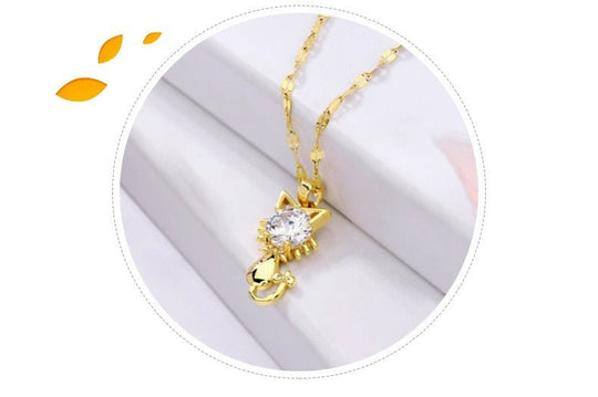 Pendentif chat plaqué or avec zircone
