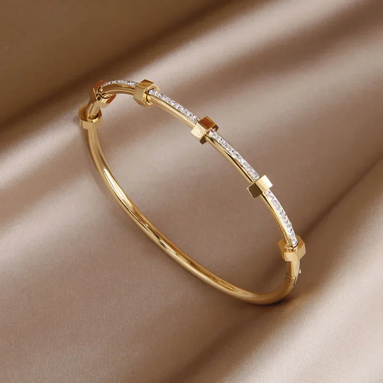 Madison – Bracelet plaqué or avec détails en moissanite