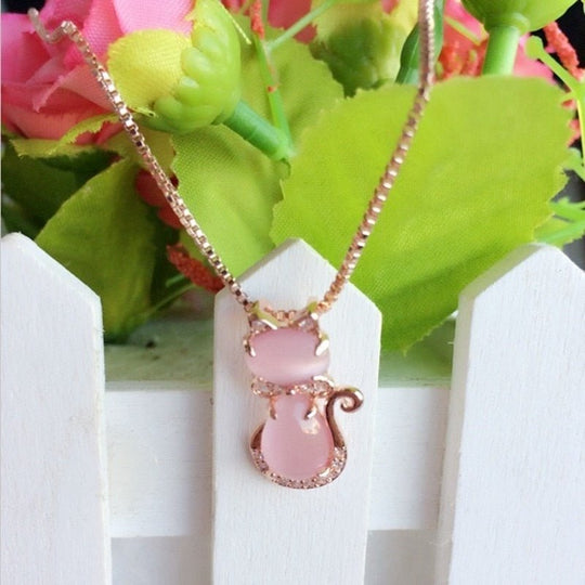 Pendentif chat rose avec zircone